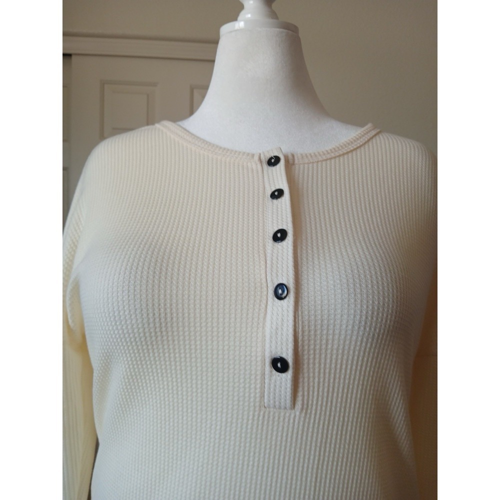 Womens Blouse Top Size XL Ivory Long Sleeve Henley Casual‎ Basic - Picture 8 of 9